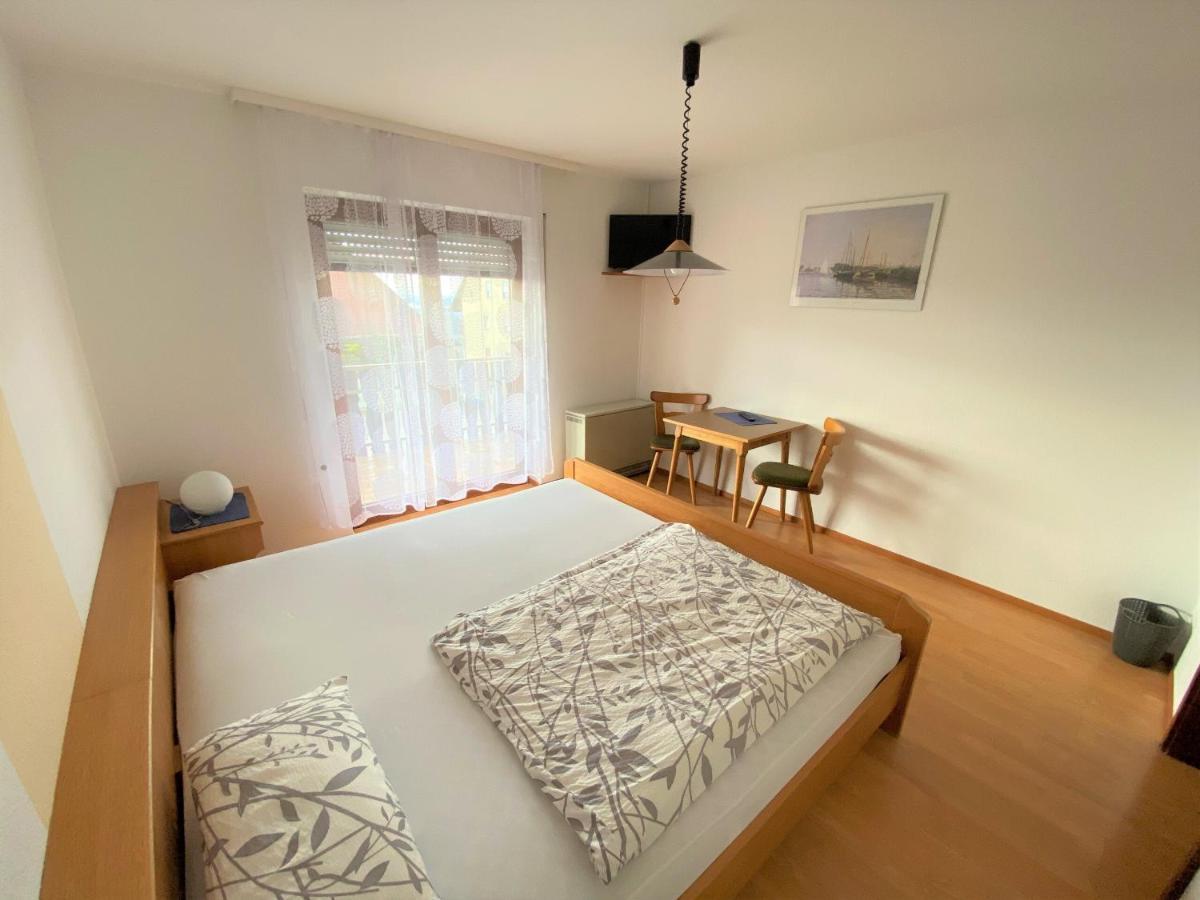 Pension Adler Owingen ภายนอก รูปภาพ